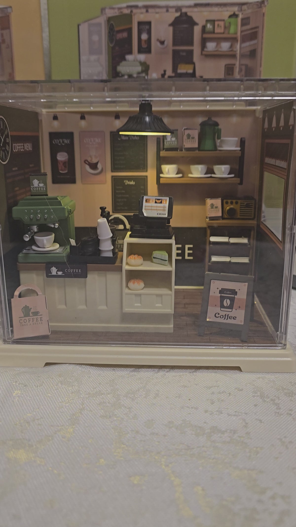 DIY Miniature – kreativni set za sastavljanje sa LED osvetljenjem | Izaberi model